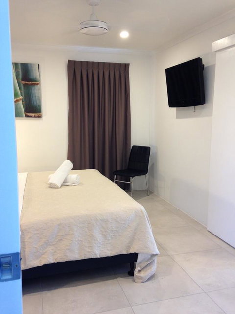 Chez Noosa Resort Motel - Whitsundays Accommodation 12