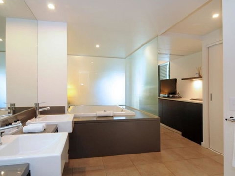 Luxury Apartments At Temple Resort And Spa Port Douglas - Whitsundays Accommodation 37
