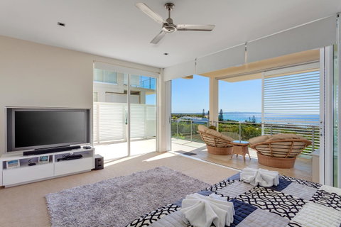 Apartment Dees Retreat - Whitsundays Accommodation 8