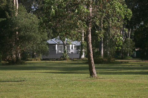 Lake Weyba Noosa Lodge & Kangaroos - Whitsundays Accommodation 30