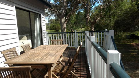 Lake Weyba Noosa Lodge & Kangaroos - Whitsundays Accommodation 21