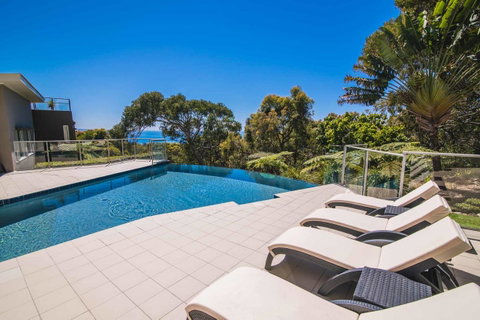 Rainbow Ocean Palms Resort - Whitsundays Accommodation 4