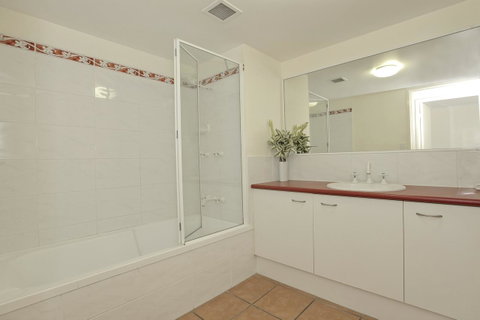 The Mirage Resort Alexandra Headland - Whitsundays Accommodation 24