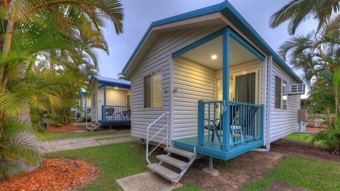 Alex Beach Cabins And Tourist Park - Whitsundays Accommodation 35