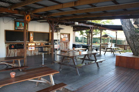 Nomads Airlie Beach - Whitsundays Accommodation 2