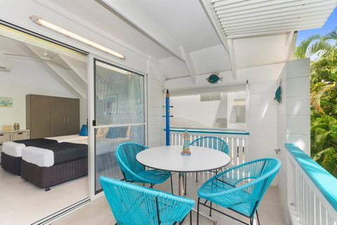 By The Sea Port Douglas - Whitsundays Accommodation 10