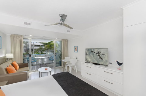 By The Sea Port Douglas - Whitsundays Accommodation 19