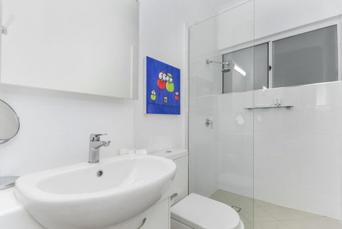 By The Sea Port Douglas - Whitsundays Accommodation 14