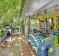 KiteSurf 1770 Beach House - Whitsundays Accommodation