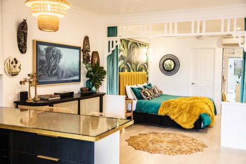 NOMAD - Luxe Apartment - Whitsundays Accommodation 0