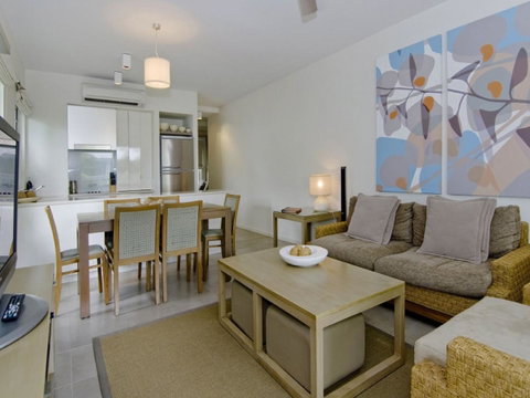 Beach Club Port Douglas Luxury Apartments - Whitsundays Accommodation 2