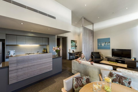 Oaks Redcliffe Mon Komo Suites - Whitsundays Accommodation 21