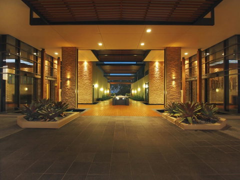 Oaks Redcliffe Mon Komo Suites - Whitsundays Accommodation 15