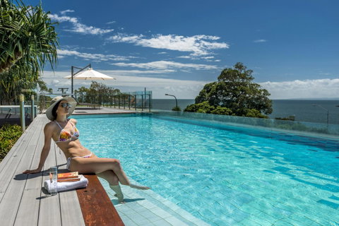 Oaks Redcliffe Mon Komo Suites - Whitsundays Accommodation 9