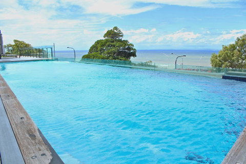 Oaks Redcliffe Mon Komo Suites - Whitsundays Accommodation 10