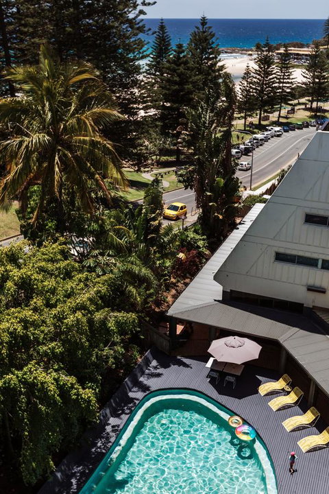 Rainbow Bay Backpackers - Whitsundays Accommodation 24