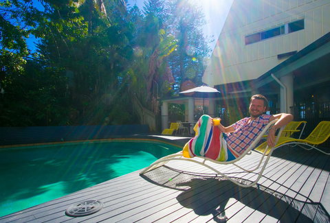 Rainbow Bay Backpackers - Whitsundays Accommodation 8