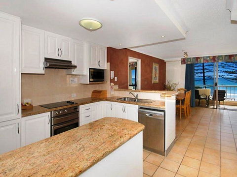 Coolum Caprice - Whitsundays Accommodation 25