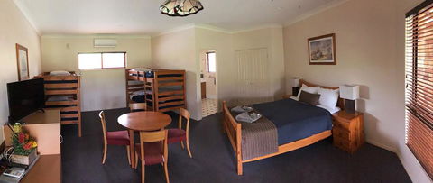 The Bearded Dragon Boutique Hotel - Whitsundays Accommodation 8