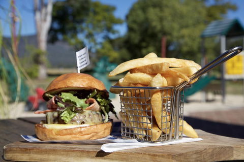 The Bearded Dragon Boutique Hotel - Whitsundays Accommodation 18