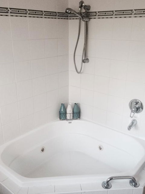 The Bearded Dragon Boutique Hotel - Whitsundays Accommodation 43