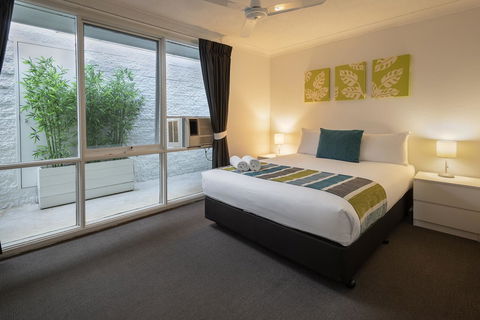 The Beach Motel Hervey Bay - Whitsundays Accommodation 1
