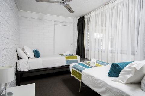 The Beach Motel Hervey Bay - Whitsundays Accommodation 30