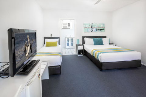The Beach Motel Hervey Bay - Whitsundays Accommodation 31