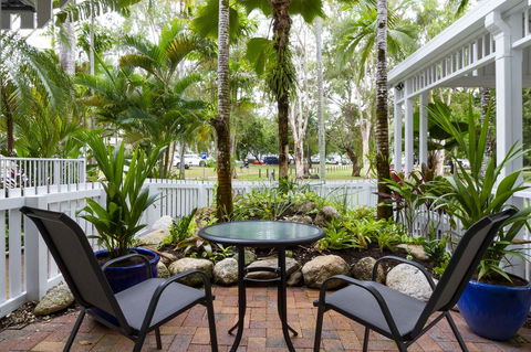 The White House Port Douglas - Whitsundays Accommodation 9