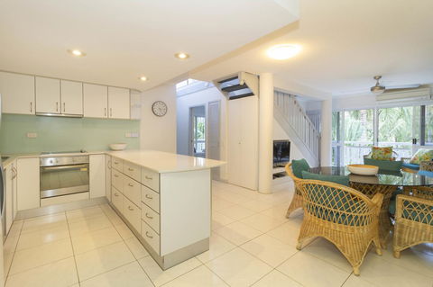 The White House Port Douglas - Whitsundays Accommodation 23