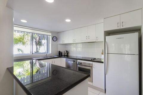 The White House Port Douglas - Whitsundays Accommodation 38