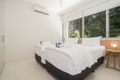 Pool Resort Port Douglas - Whitsundays Accommodation 33