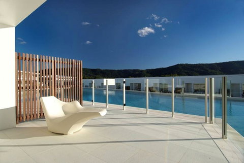 Pool Resort Port Douglas - Whitsundays Accommodation 35