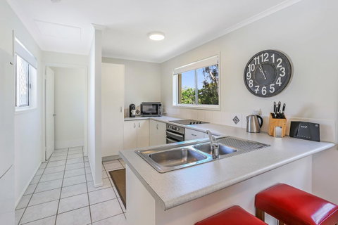 Sunrise Haven - Whitsundays Accommodation 6