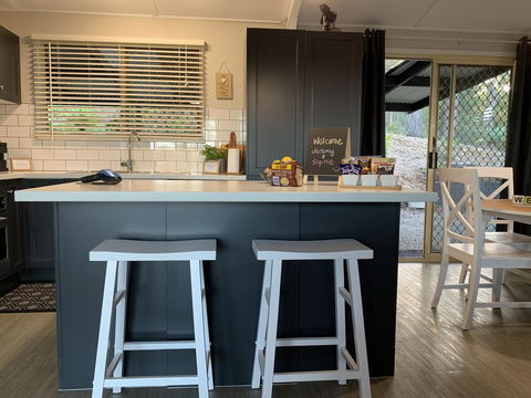 Bed & Breakfast 1 Bedroom Guest House - Whitsundays Accommodation 12