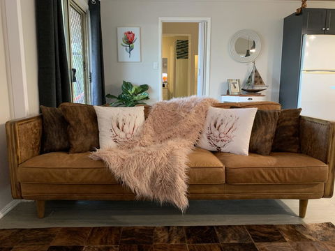 Bed & Breakfast 1 Bedroom Guest House - Whitsundays Accommodation 26