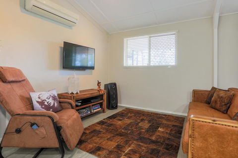 Bed & Breakfast 1 Bedroom Guest House - Whitsundays Accommodation 24