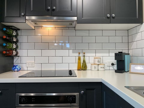 Bed & Breakfast 1 Bedroom Guest House - Whitsundays Accommodation 11
