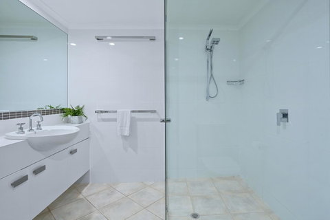 Noosa Tropicana - Whitsundays Accommodation 24