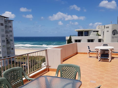 Surfers Chalet - Whitsundays Accommodation 37