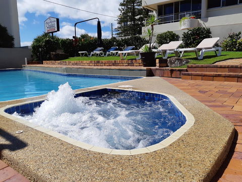 Surfers Chalet - Whitsundays Accommodation 2