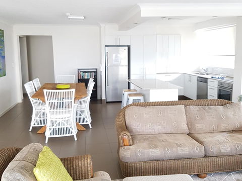 Surfers Chalet - Whitsundays Accommodation 33