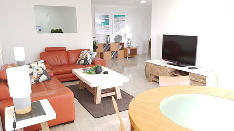 Surfers Chalet - Whitsundays Accommodation 16
