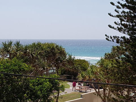 Surfers Chalet - Whitsundays Accommodation 28