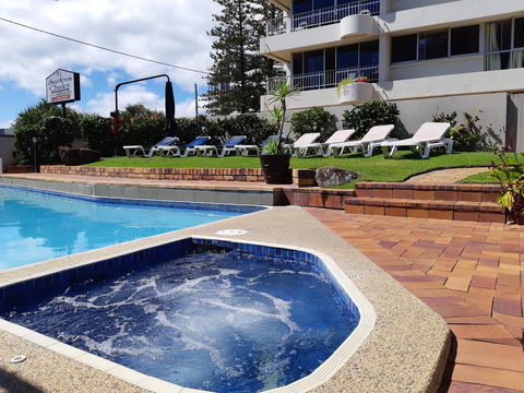 Surfers Chalet - Whitsundays Accommodation 6