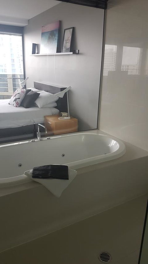 Circle Luxury Holidays - Whitsundays Accommodation 17