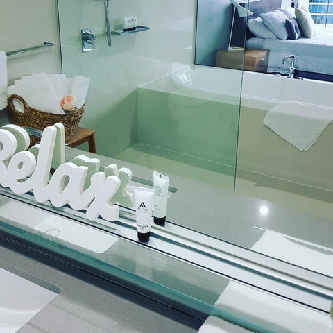 Circle Luxury Holidays - Whitsundays Accommodation 24