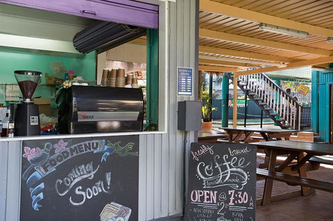 Backpackers In Paradise 18-35 Hostel - Whitsundays Accommodation 23