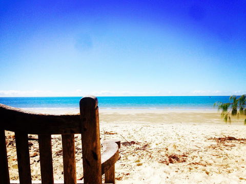 [ ANDY'S BEACH HOUSE ] - Whitsundays Accommodation 3