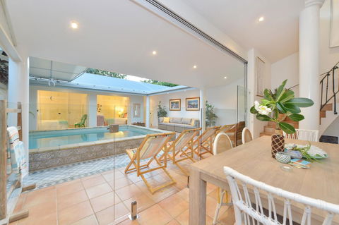 [ ANDY'S BEACH HOUSE ] - Whitsundays Accommodation 5